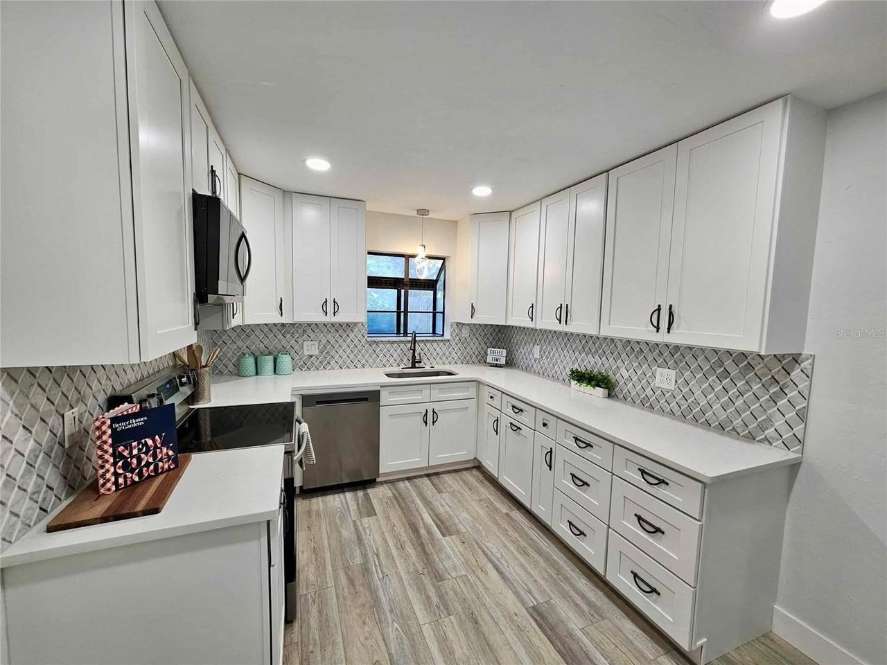 5407 Sw 82nd Ter - Photo 7 of 31