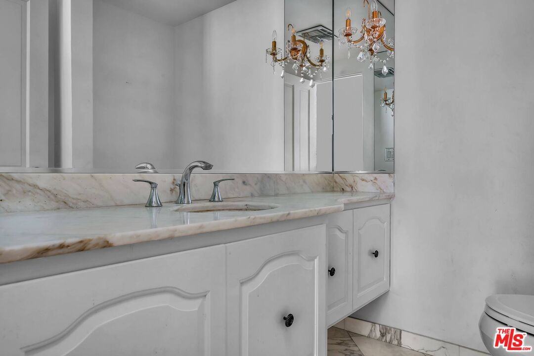 325 El Camino Dr - Photo 6 of 8