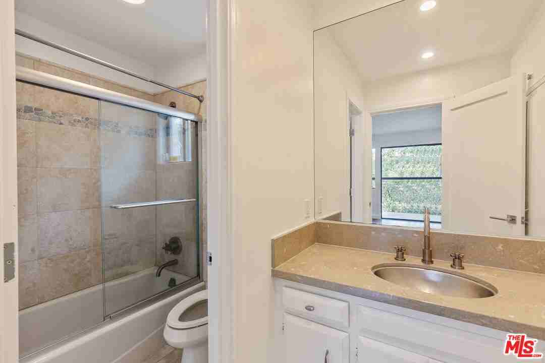 2013 Cyprean Dr - Photo 7 of 8