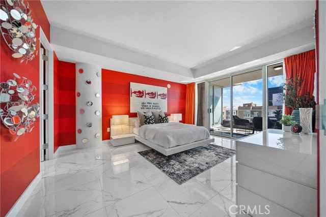 6250 Hollywood Blvd #12F - Photo 3 of 8