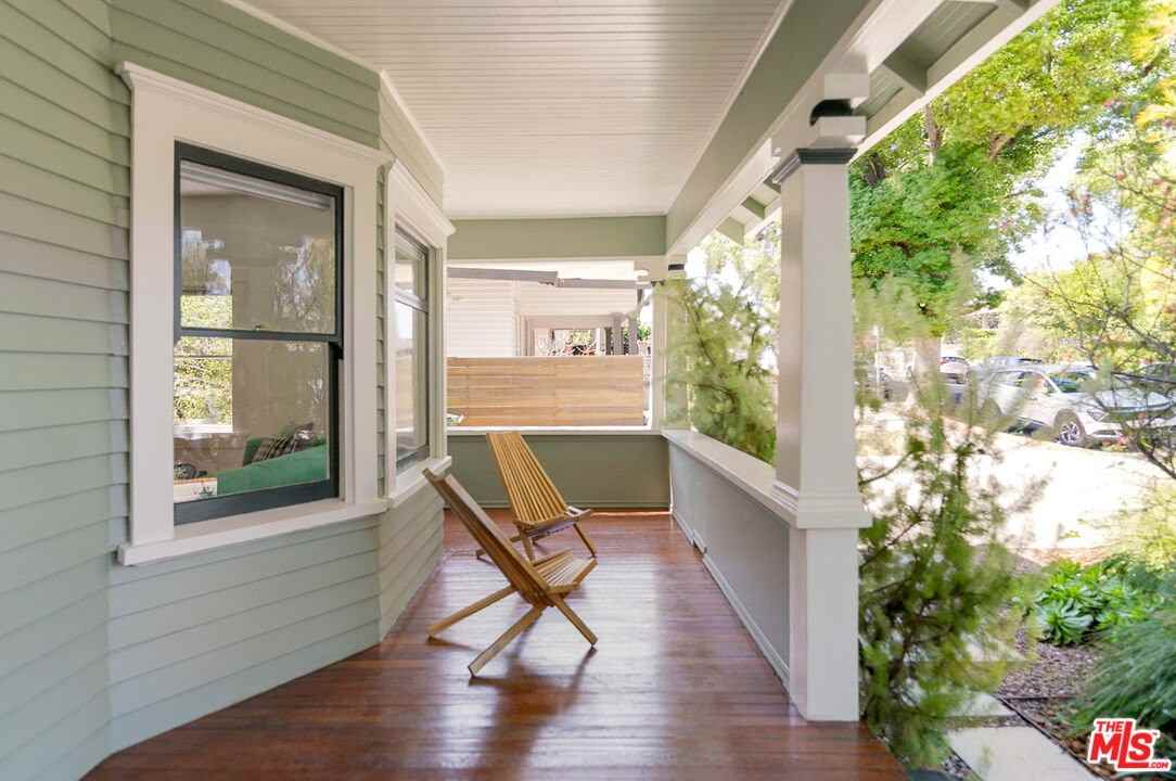 5676 Hub St - Photo 4 of 8