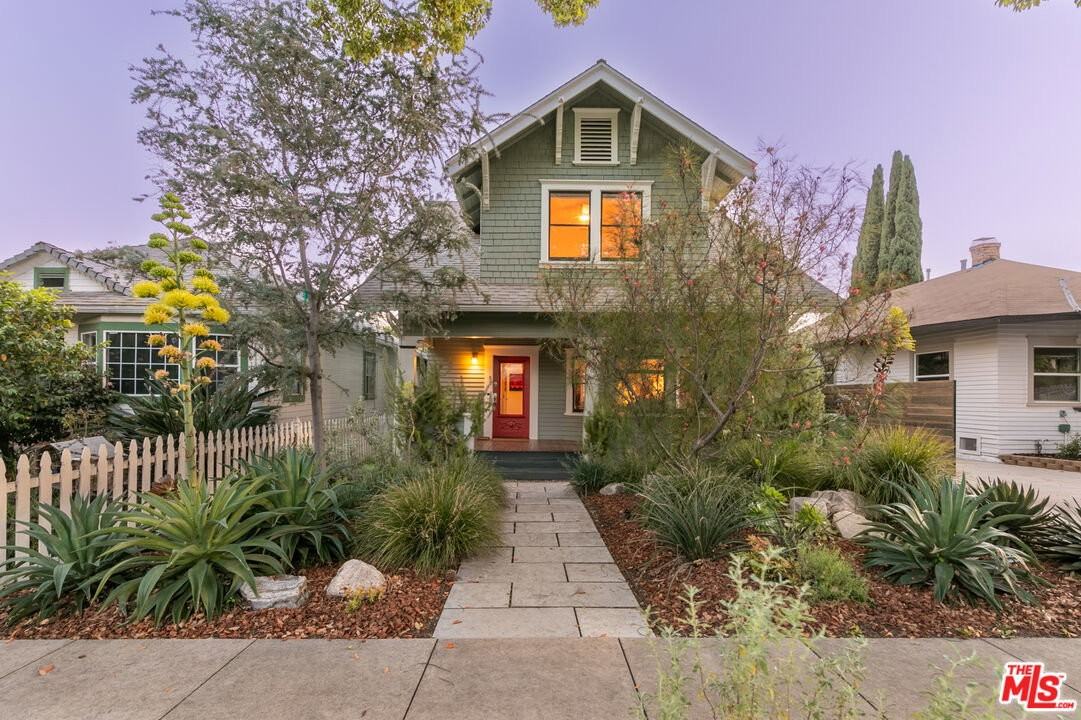 5676 Hub St - Photo 6 of 8