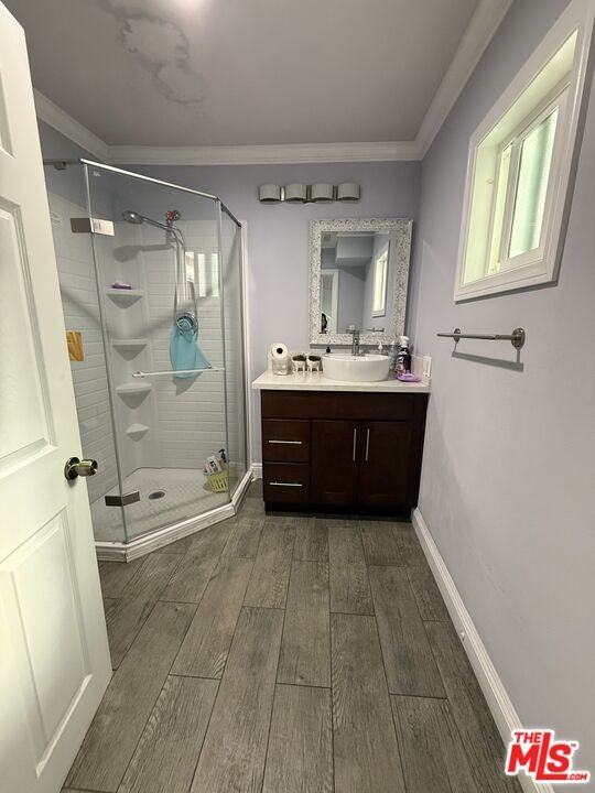 731 Crenshaw Blvd - Photo 7 of 8