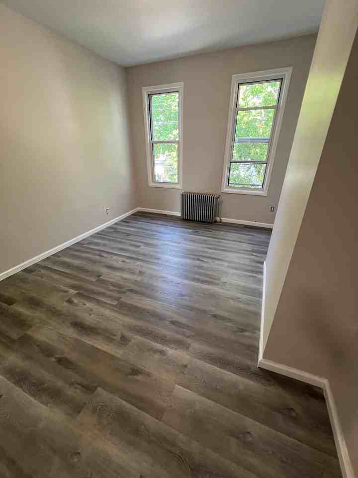 2012 Greene Ave #2 - Photo 6 of 8
