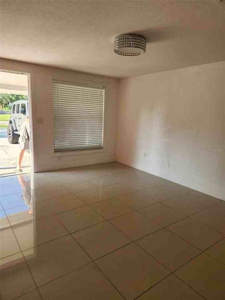 8518 Woodlake Dr - Photo 7 of 16