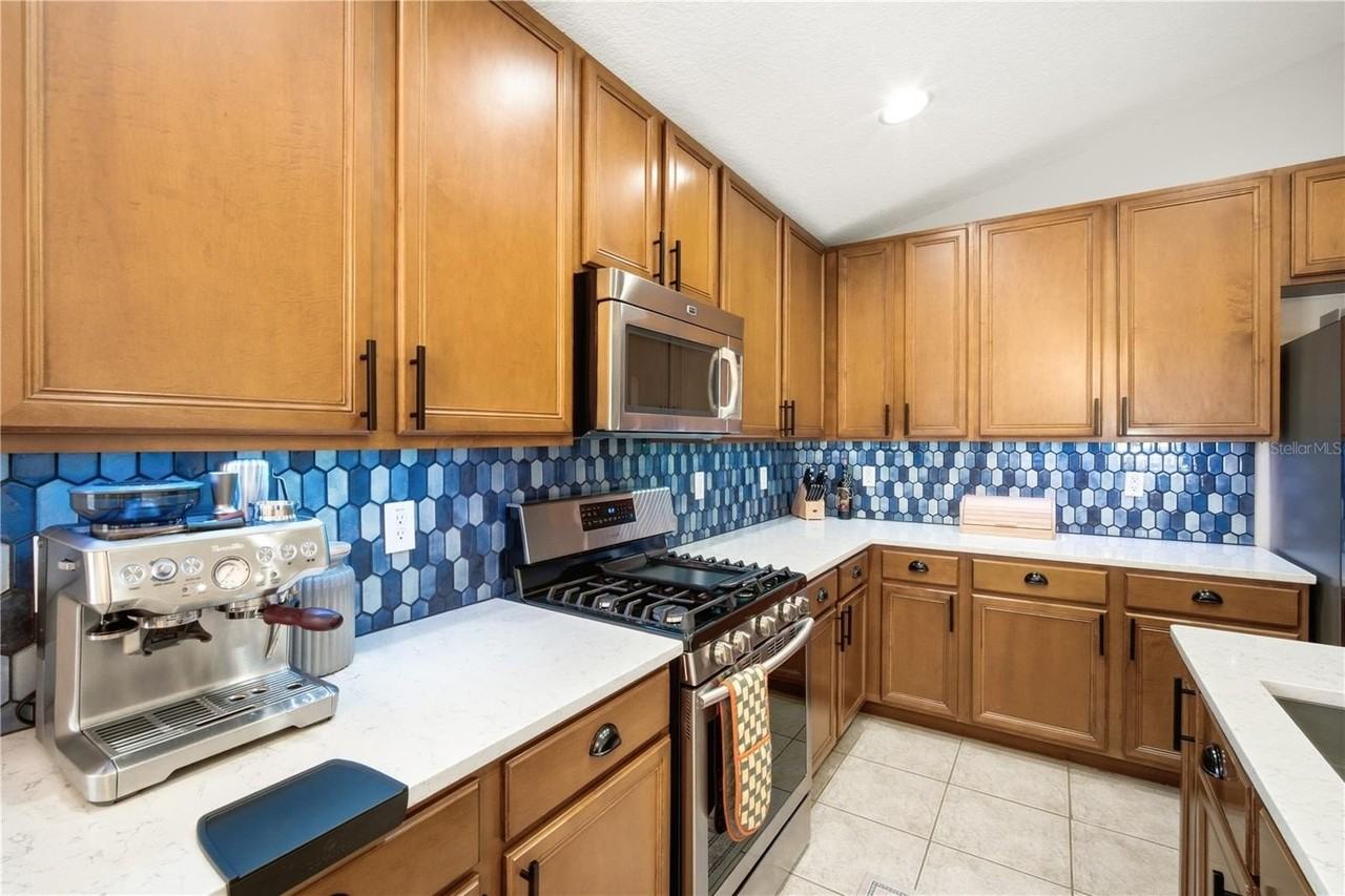 6808 Cambridge Park Dr - Photo 5 of 17
