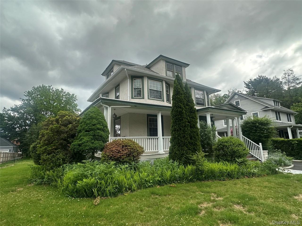 27 Dosoris Way - Photo 2 of 24
