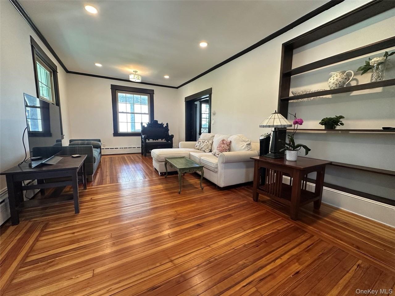 27 Dosoris Way - Photo 6 of 24