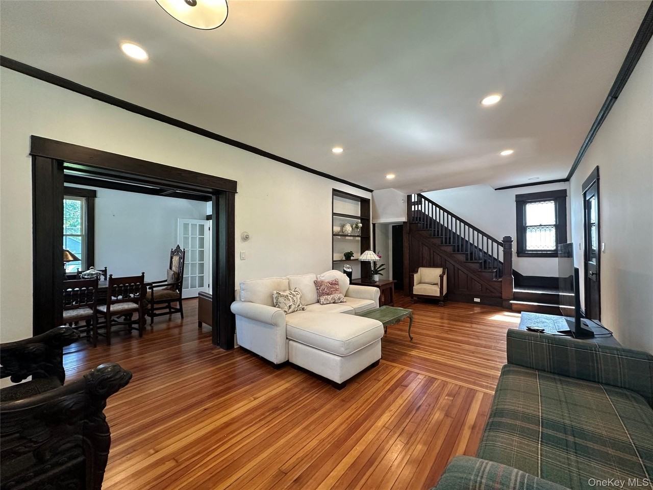 27 Dosoris Way - Photo 7 of 24