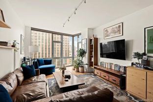 100 Jay St #17H - Photo 1 of 1