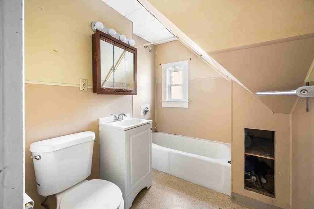 14 Porter St #3 - Photo 7 of 10