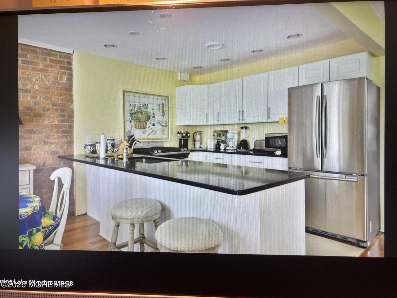 50 Linden Ct - Photo 2 of 9
