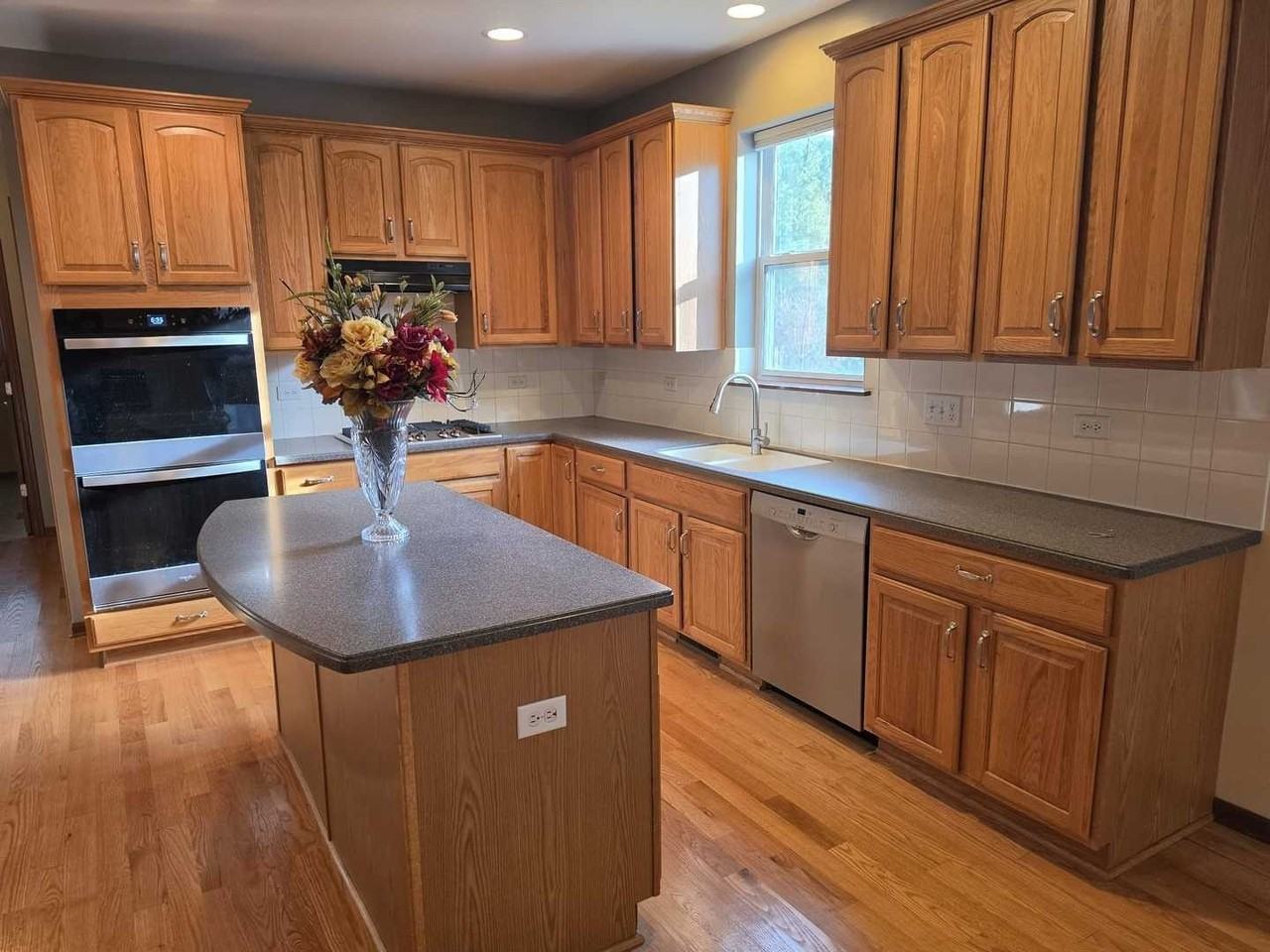 2350 Fishhook Way - Photo 7 of 25