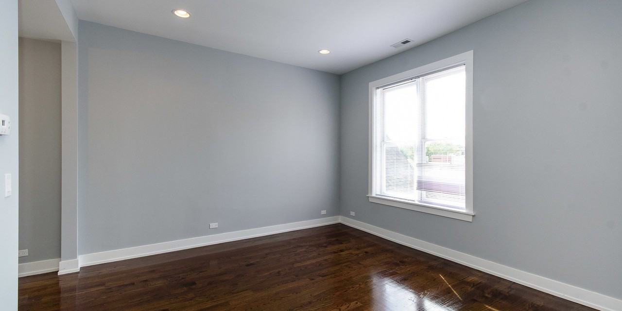 2163 N Bell Ave #2R - Photo 6 of 12