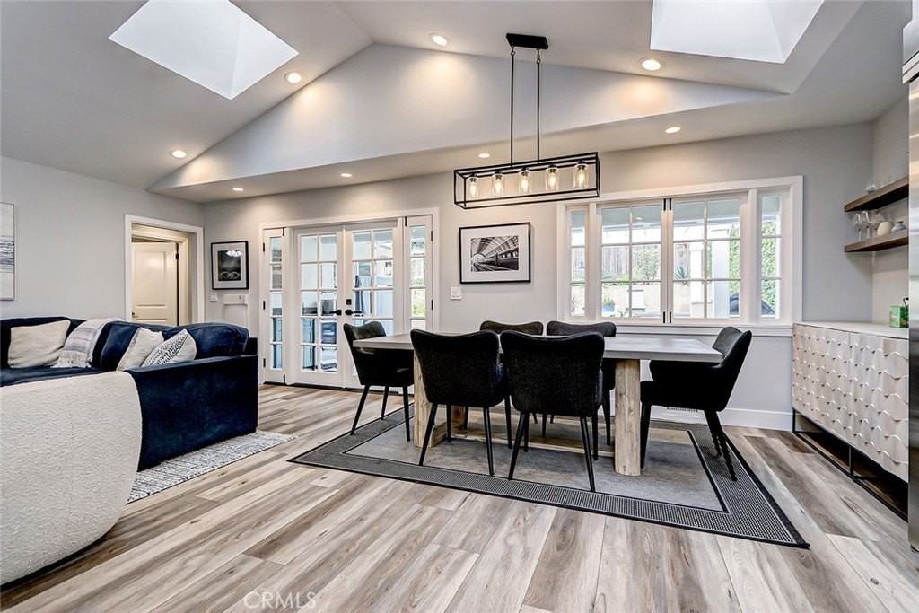 1456 3rd St - Photo 2 of 30