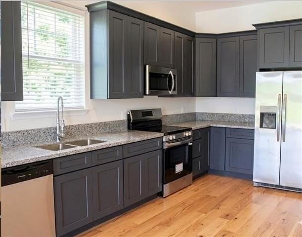 2421 Louisa St - Photo 3 of 6