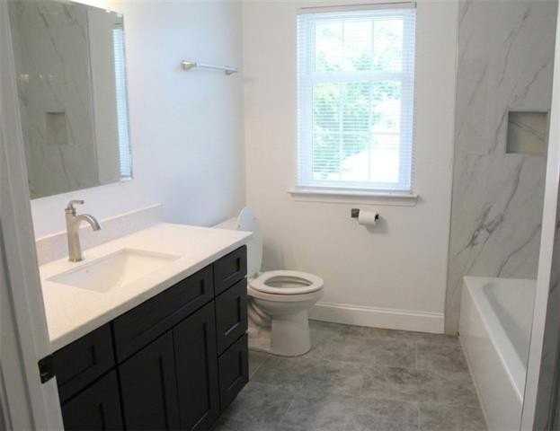 2421 Louisa St - Photo 4 of 6