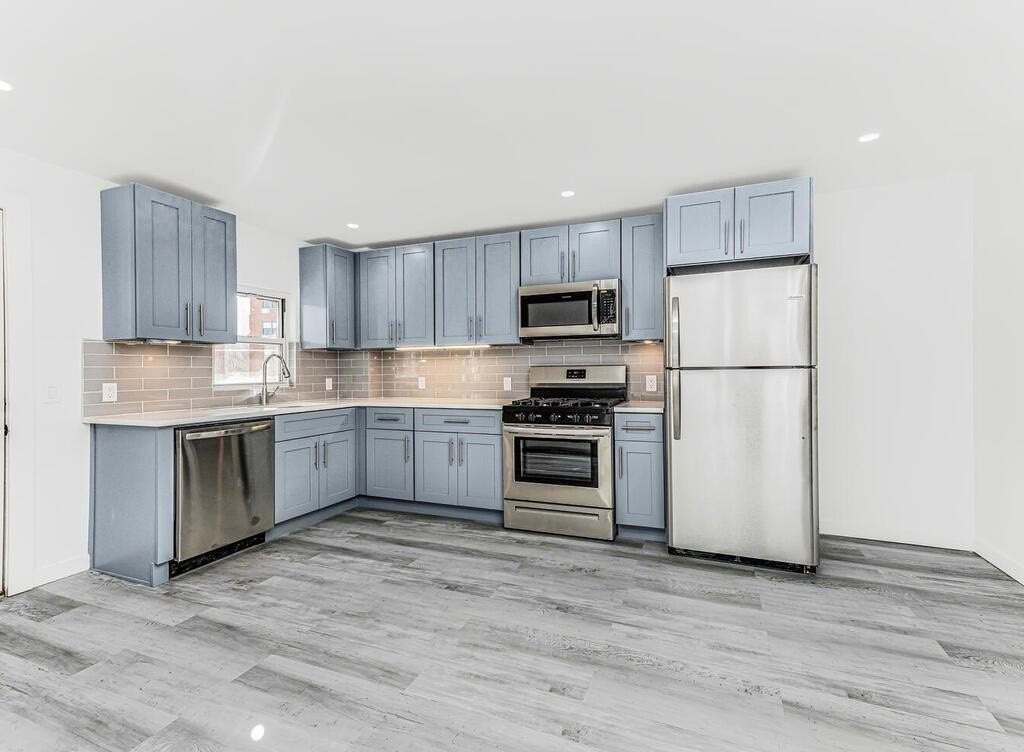 136 Cortlandt St #3rdFL