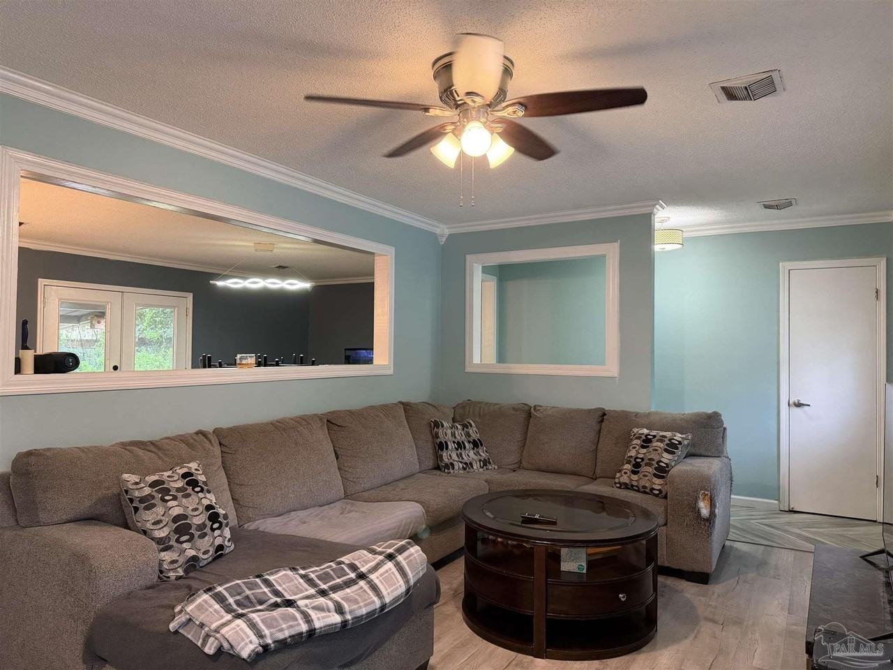 8108 Ridgefield Rd - Photo 2 of 28