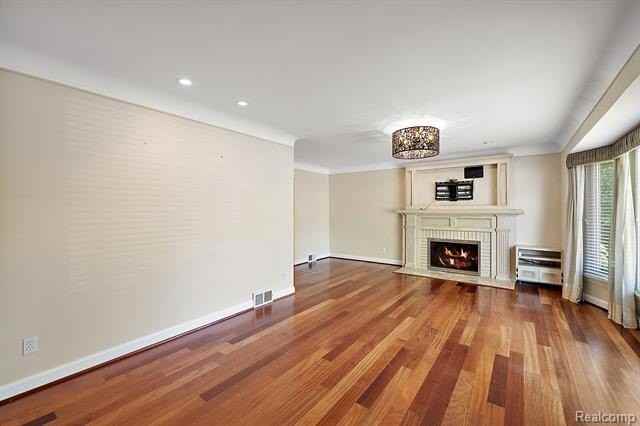 2546 Dorchester Rd - Photo 4 of 48