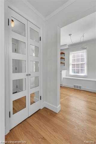 2711 Dorchester Rd - Photo 4 of 50