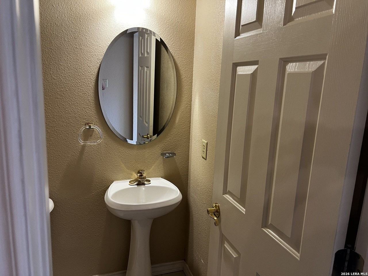 8729 Wickersham St - Photo 6 of 26
