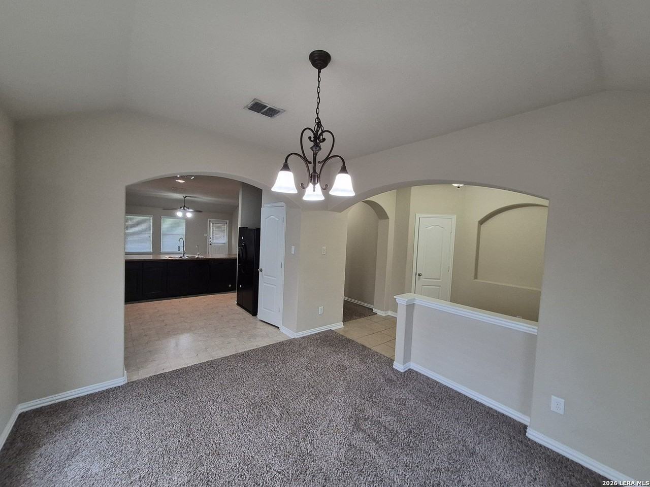 8915 Audubon Park - Photo 7 of 44