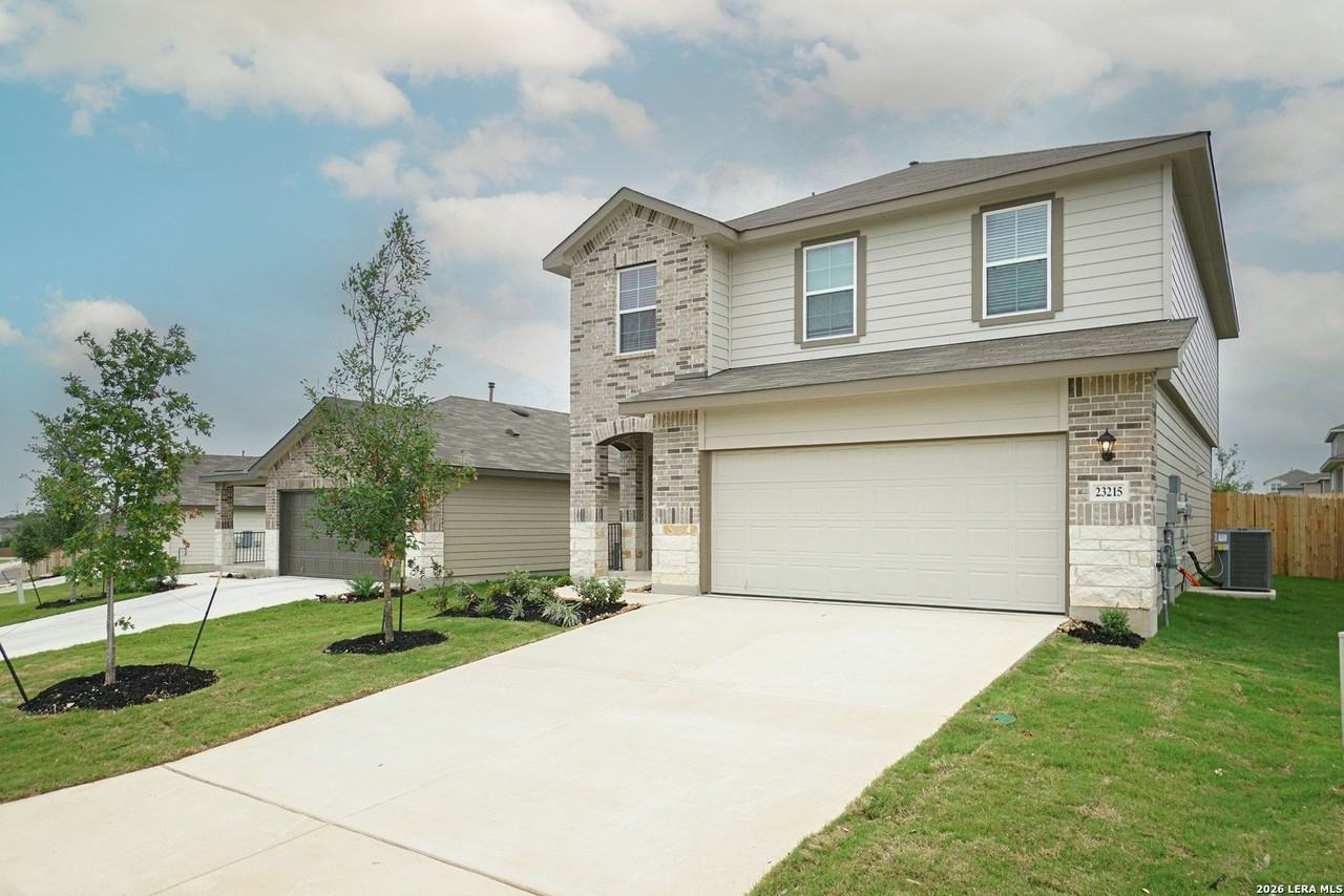 23215 Langdon Lndg - Photo 3 of 44