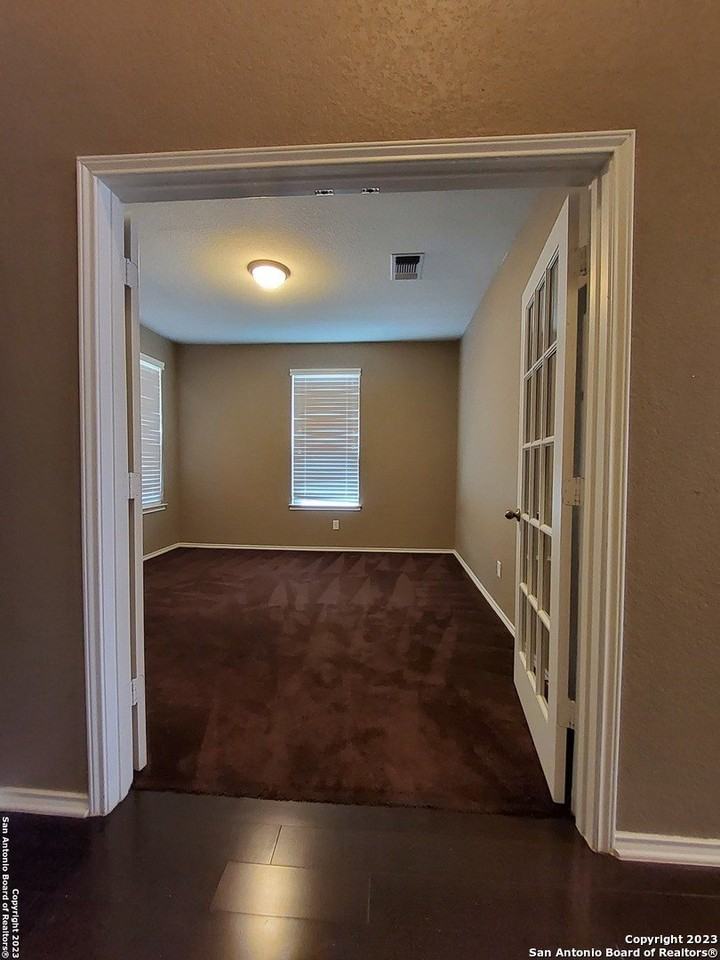 20223 Oak Panache - Photo 3 of 15