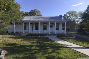 featured image of 1598 State Highway 16 N