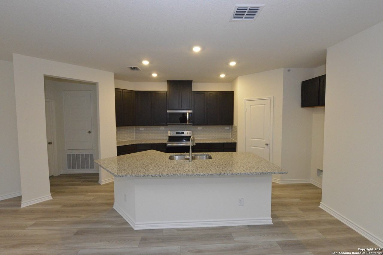 131 E Granite Shores Dr - Photo 7 of 25