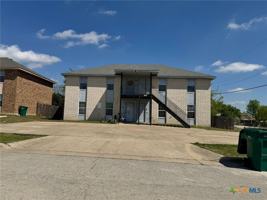 featured image of 1621 Inca Dr #D