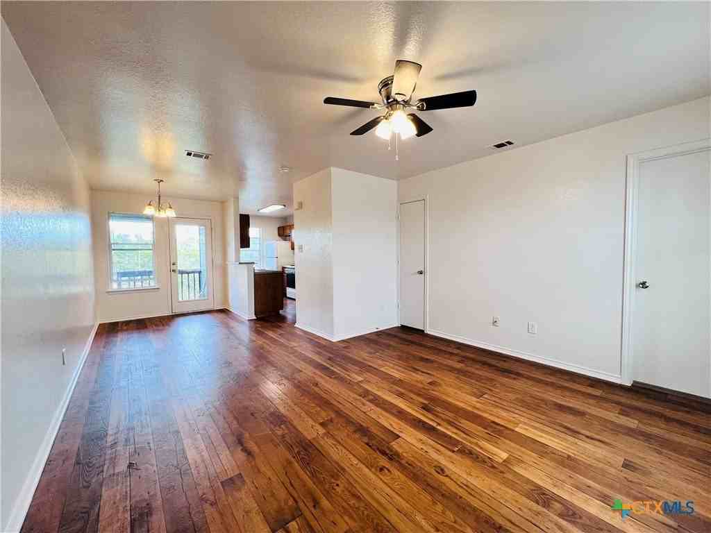 1621 Inca Dr #D - Photo 2 of 7