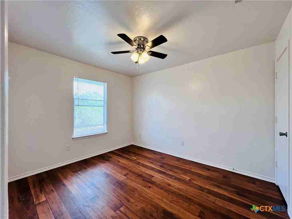 1621 Inca Dr #D - Photo 4 of 7