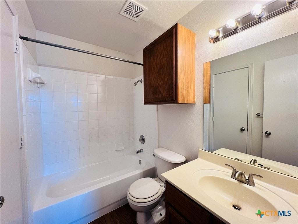 1621 Inca Dr #D - Photo 5 of 7