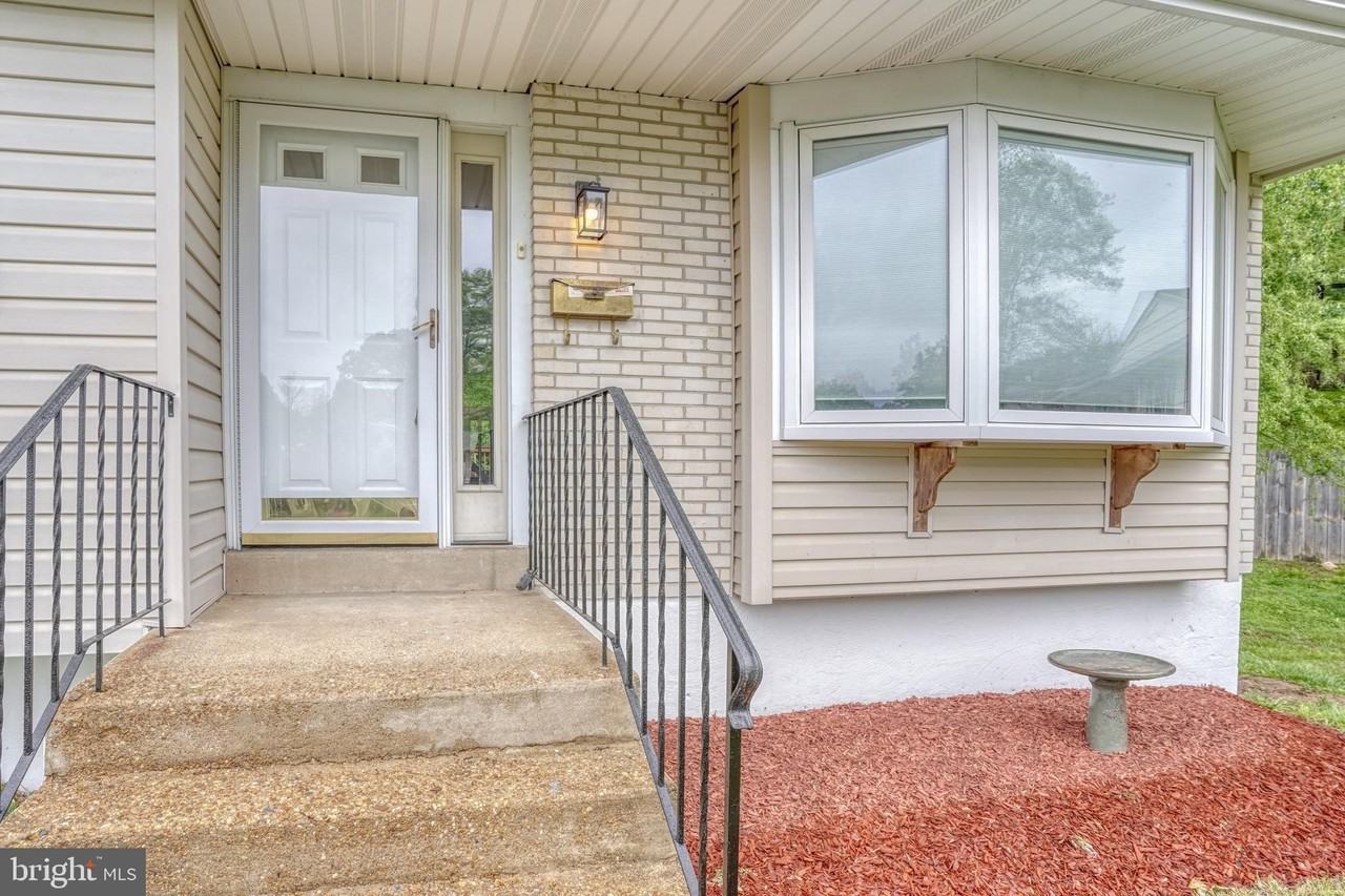 124 Hilldale Ct - Photo 7 of 45