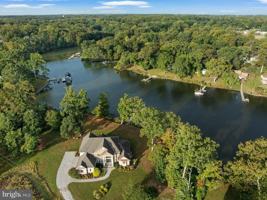 featured image of 1576 Bay Head Rd