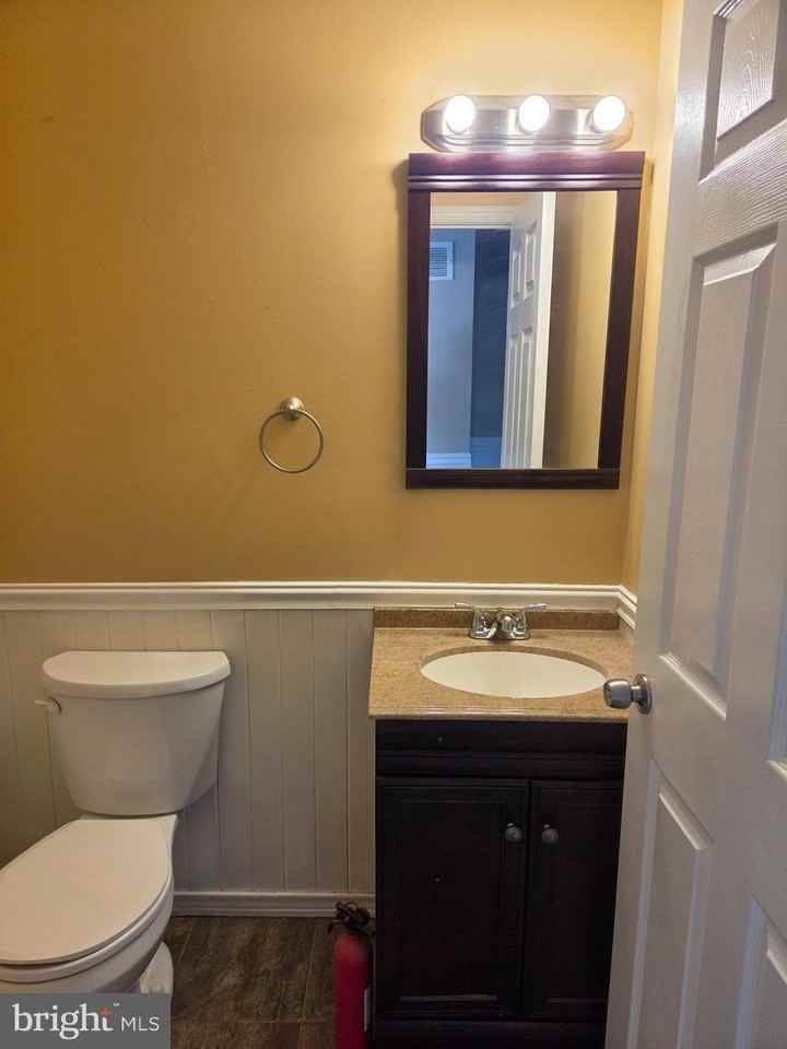 17 Owen Ct - Photo 6 of 21