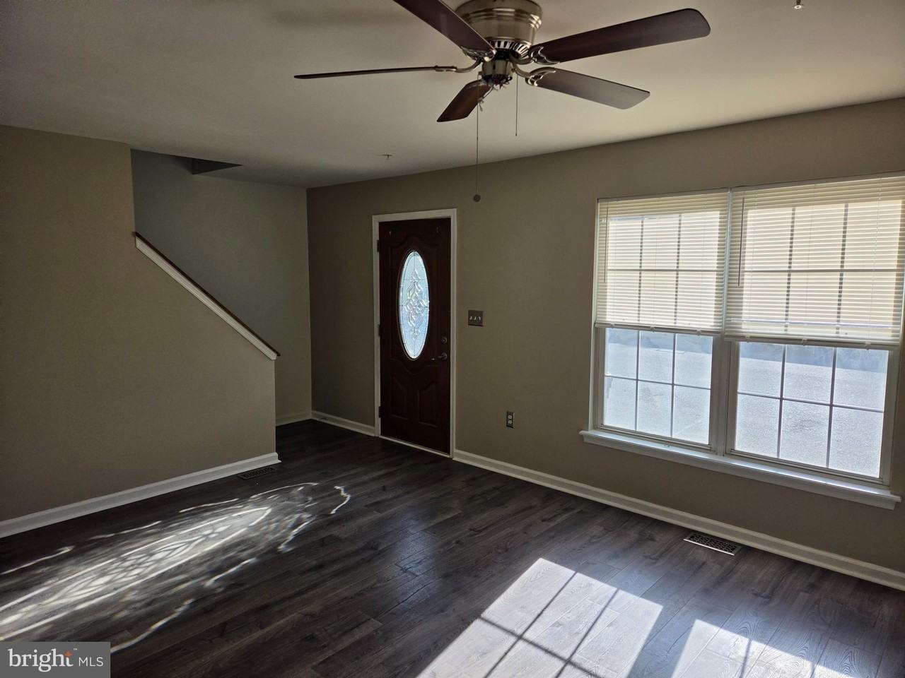 17 Owen Ct - Photo 7 of 21