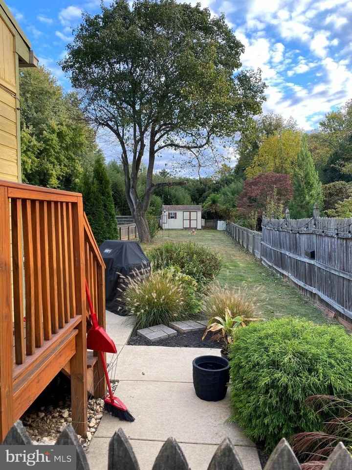 130 E Marshall Ave - Photo 2 of 19