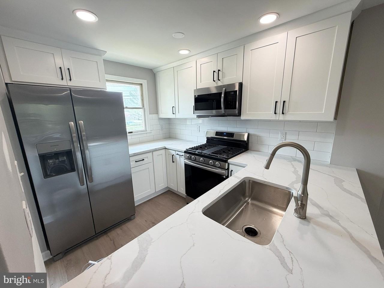 359 Whites Rd #B - Photo 2 of 19