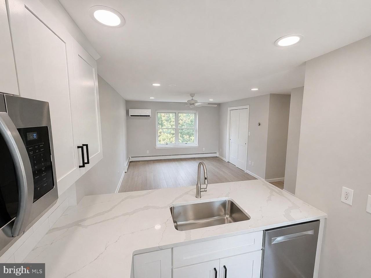 359 Whites Rd #B - Photo 6 of 19