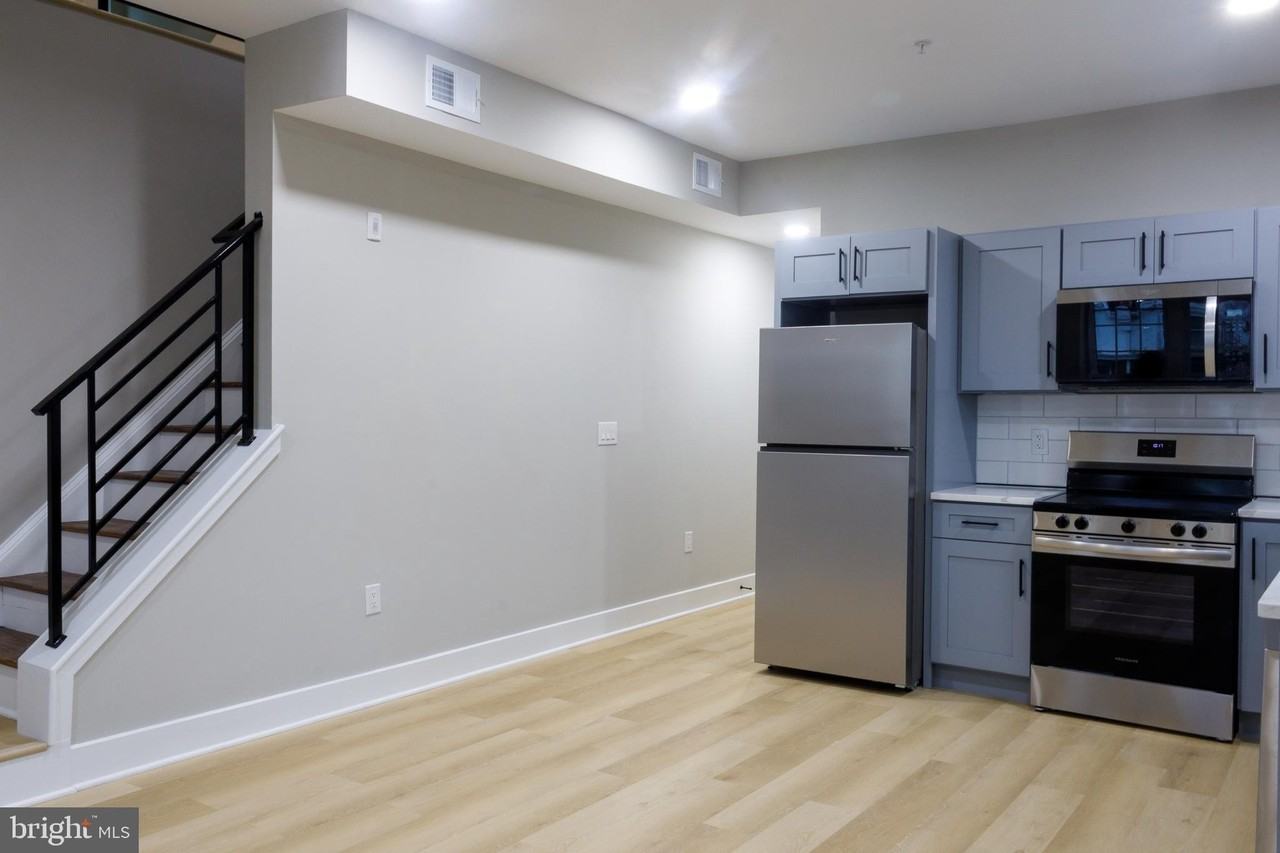 1201 Lindley Ave - Photo 7 of 26