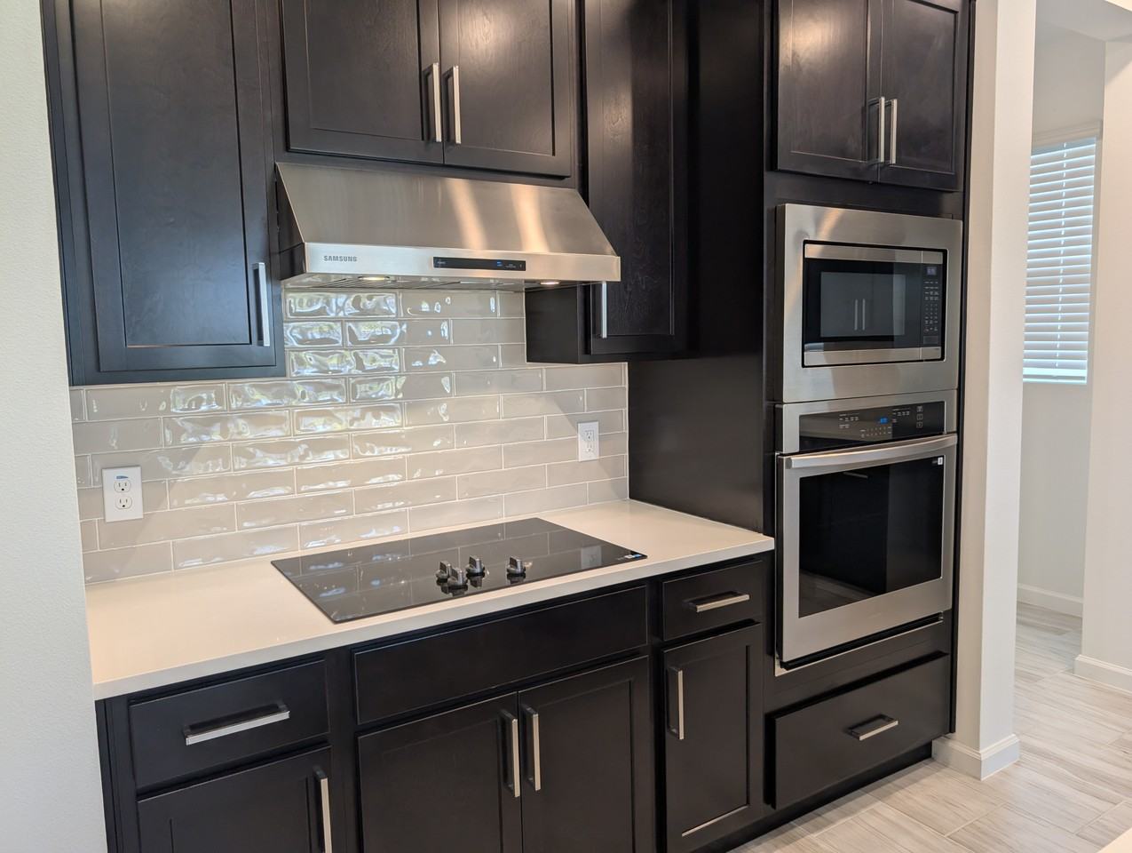 938 Soleway Ave Nw - Photo 4 of 21