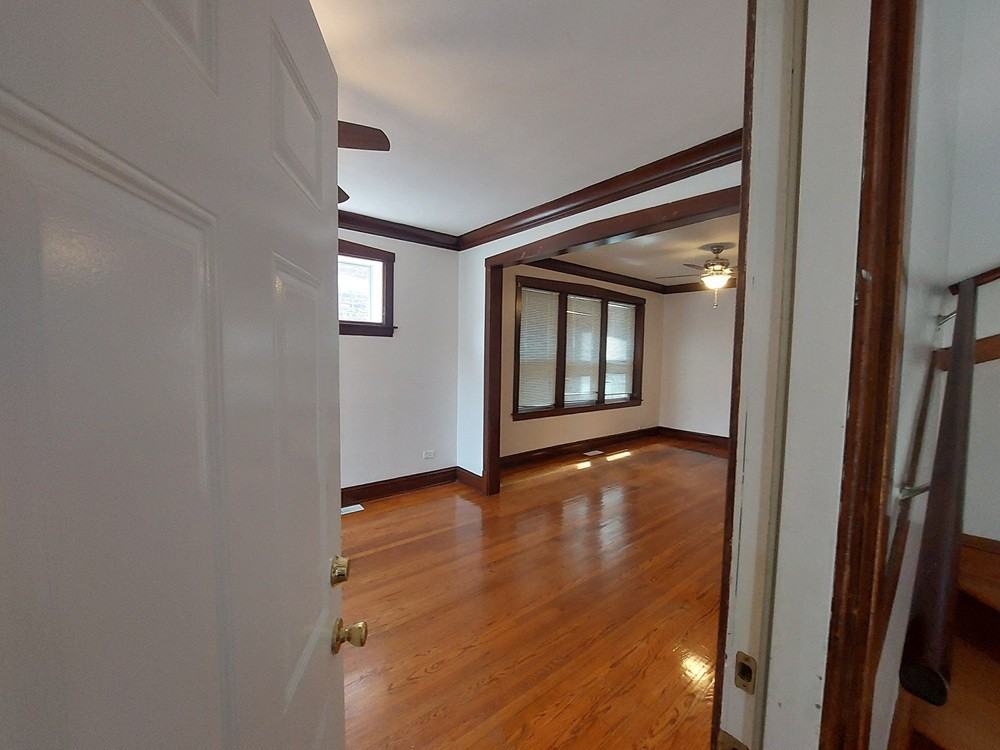 1624 S 48th Ct ##1 - Photo 3 of 28