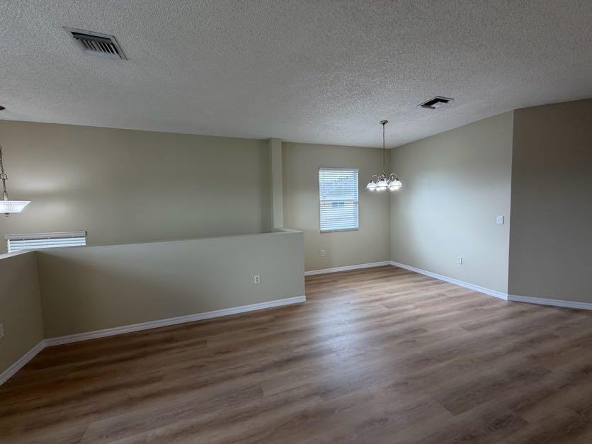 2925 Crestwood Ter - Photo 4 of 31