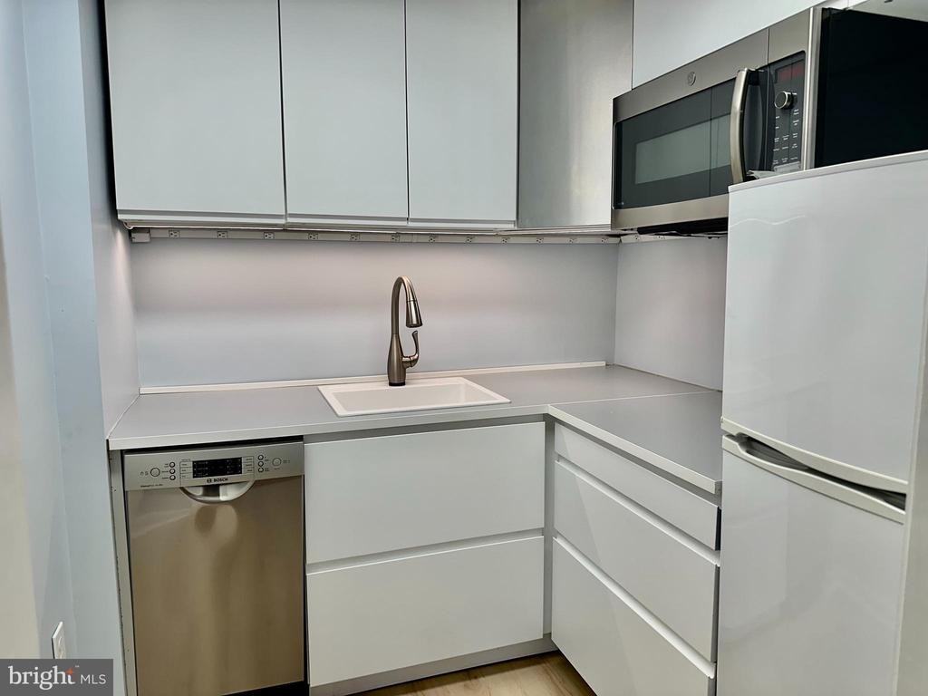333 Lacey Ave ##B9 - Photo 6 of 13