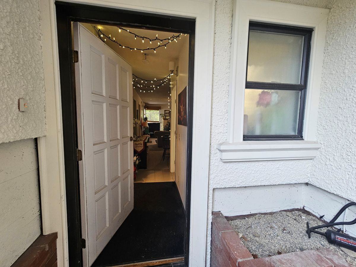 3636 Crown Street #BSMT - Photo 2 of 11