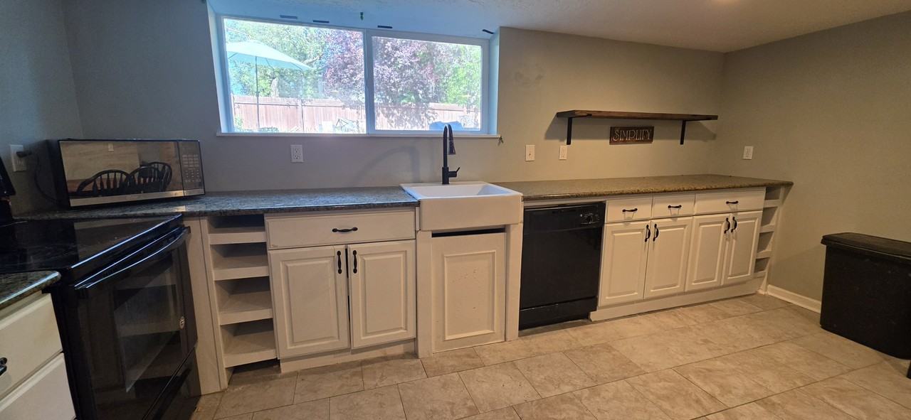 5920 S Highland Dr #2 - Photo 2 of 12