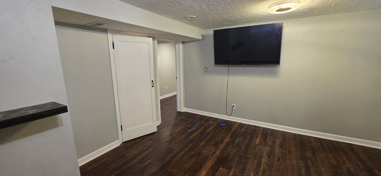 5920 S Highland Dr #2 - Photo 5 of 12